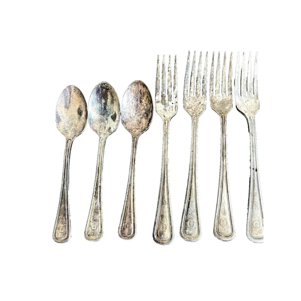 Vintage Wm. A Rogers Hotel Plate Oneida Ltd. 3 Spoons & 4 Forks